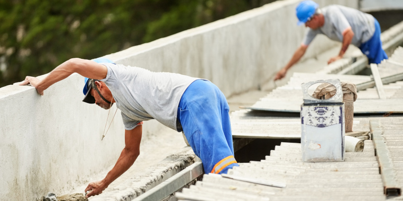 Commercial Roof Cleaning in Champaign, Illinois